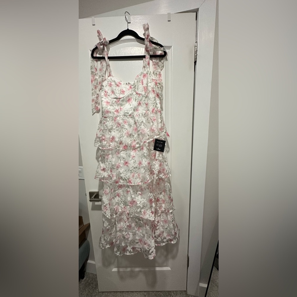 Lulus tiered dress